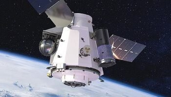 وكالة الفضاء المصرية: مصر تعمل الآن على بناء 35 قمرا صناعيا تعليميا