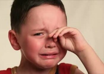 “البكاء” يحسن من الحالة المزاجية للجسم .. تعرف علي فوائده الأخري