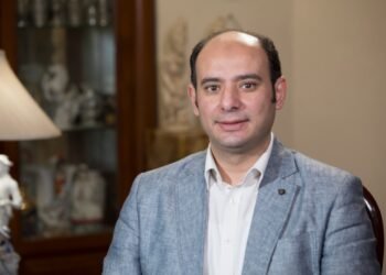 العمال وقود القوة