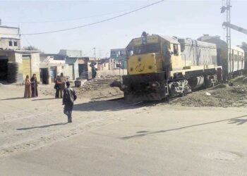 لمنع الكوارث .. السكة الحديد تخاطب المحافظات لغلق المزلقانات العشوائية