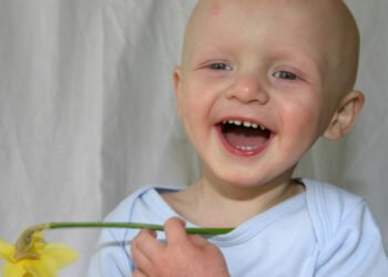 في يومه العالمي.. لماذا يصاب الأطفال بالسرطان؟