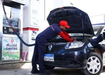 تفاصيل تدشين 1000 محطة غاز طبيعي لخدمة السيارات الملاكي