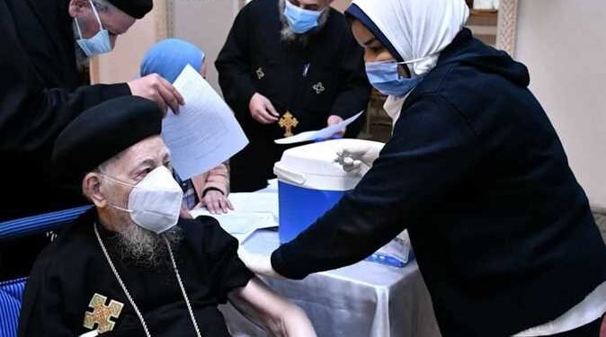 بالصور : تطعيم 126 من كهنة الإسكندرية بالجرعة الأولى من لقاح كورونا