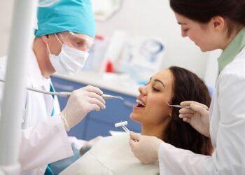 مطالب بعودة “الغاز الضاحك” لعيادات طب الاسنان