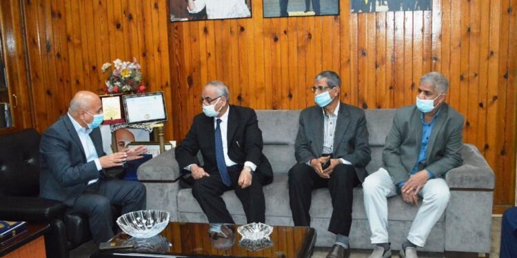 بالصور : “عيش” وقيادات نقابة الصناعات الغذائية في استقبال شركة مصر للزيوت والصابون