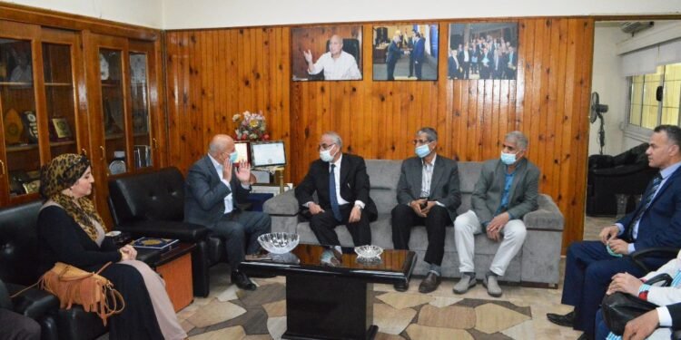 بالصور : “عيش” وقيادات نقابة الصناعات الغذائية في استقبال شركة مصر للزيوت والصابون