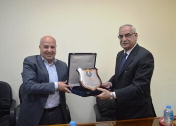 تفاصيل إجتماع مجلس إدارة “مصر للزيوت والصابون” مع قيادات نقابة العاملين بالصناعات الغذائية