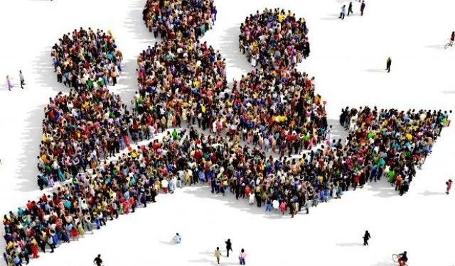 فوائد الحد من الزيادة السكانية.. أبرزها رفع مستوي معيشة المواطن