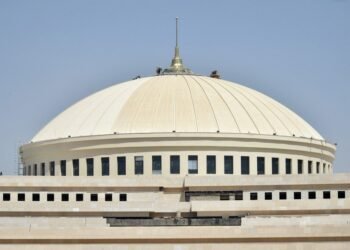 تقرير يكشف نسبة تمثيل السيدات فى مجلسى النواب والشيوخ