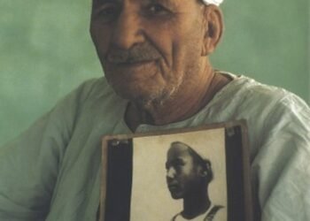 “طفل مصري” وراء اكتشاف مقبرة توت عنخ امون