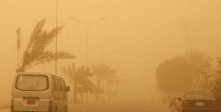 رياح مثيرة للأتربة والرمال تصل حد العاصفة تضرب البلاد
