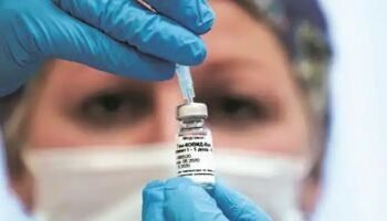 “وجبات بالمجان واشتراك بالجيم” لأقناع المواطنين للحصول علي اللقاح بدول العالم