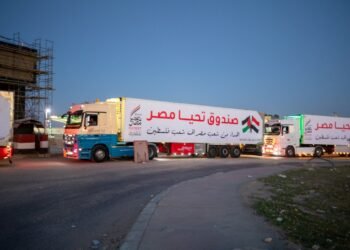 بالصور: مساعدات مصرية في طريقها الي غزة تنفيذًا لتوجيهات القيادة السياسية