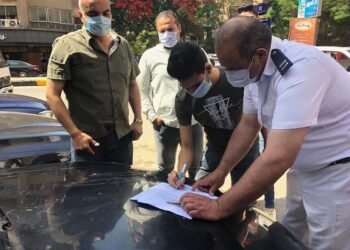 الداخلية تحرر 14 الف محضر لعدم التزام مواطنين ارتداء الكمامة