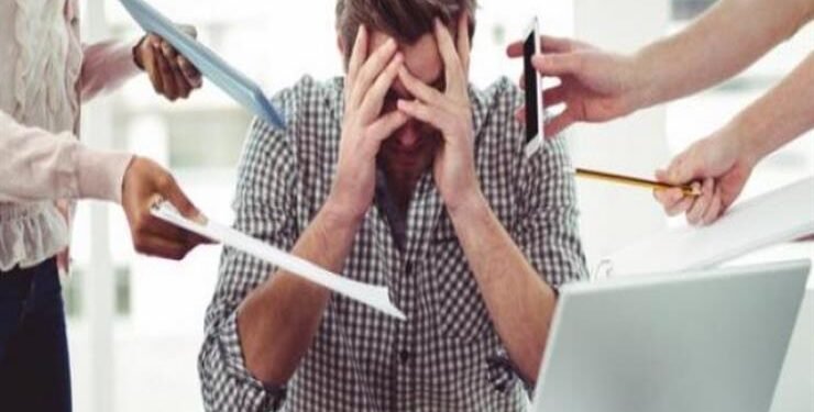 أسباب تجعل جيل الألفية يشعر بالإرهاق الجسدي والعقلي