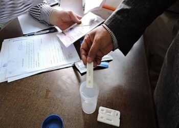 خصم نصف راتب الموظف في تلك الحالة .. تعرف عليها