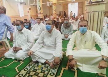 وزير القوى العاملة يؤدى صلاة عيد الأضحى بالشرقية ويهنئ العمال بالعيد