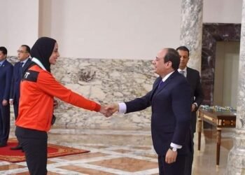 كرمها الرئيس قبل عامين ..”فريال عبدالعزيز” أول امرأه تفوز بذهبية في تاريخ مصر الاوليمبي