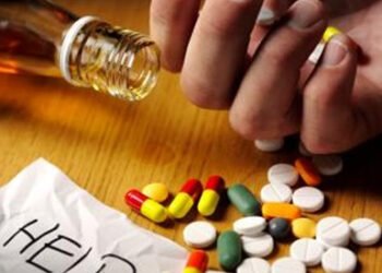 بداية من 21 سبتمبر فصل اي موظف يحمل عينة مخدرات ايجابية