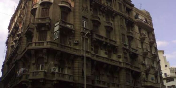 هل يجوز شرعًا توريث شقق الإيجار القديم؟ أعرف رأي الشرع