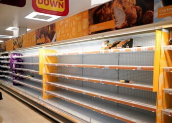 فيديو: المتاجر الصينية خالية بعد تحذيرات الحكومة