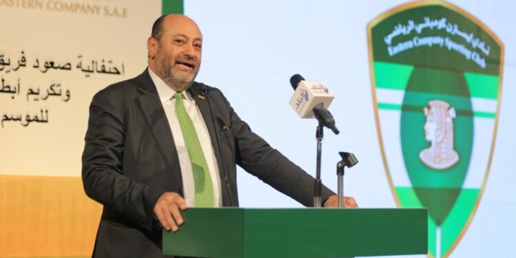 إيسترن كومباني يجدد الثقة في علاء عبدالعال بعد خسارة 3 مباريات