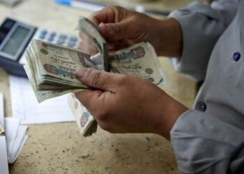 استثناء 5 قطاعات من تطبيق الحد الأدنى للأجور