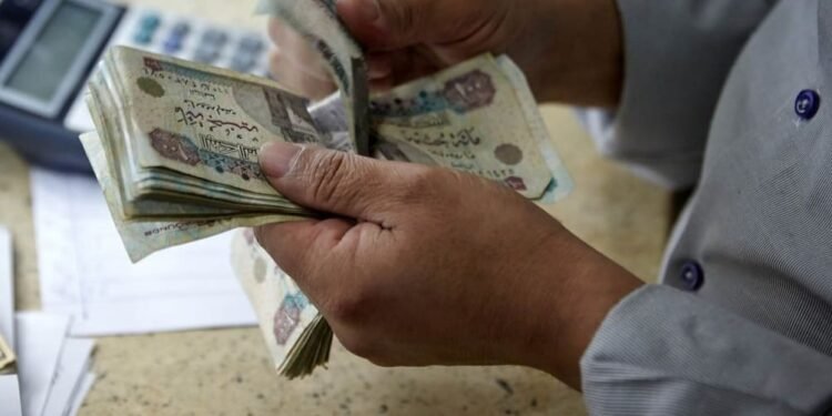 استثناء 5 قطاعات من تطبيق الحد الأدنى للأجور