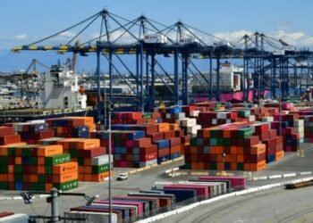 توقعات حركة التجارة العالمية ونسب تعافي الناتج المحلي “تقرير”