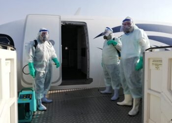 طوارئ بمطار القاهرة لمواجهة متحور كورونا الجديد