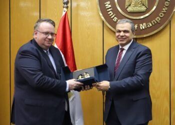 القوي العاملة: الانتهاء من 99% من قاعدة بيانات التنظيم النقابي المصري