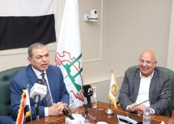 النائب خالد عيش: اتفاقية العمل الجماعي للشرقية للدخان تضمن حقوق العامل