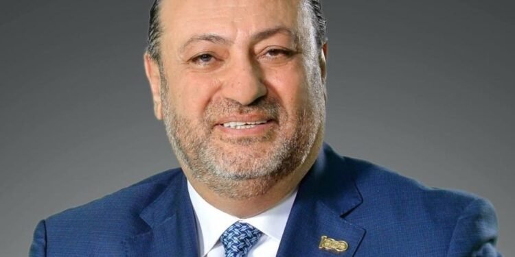 هاني أمان يهنئ العاملين بالشرقية للدخان بمناسبة عيد الفطر