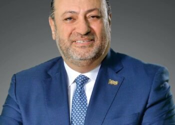 هاني أمان يهنئ العاملين بالشرقية للدخان بمناسبة عيد الفطر