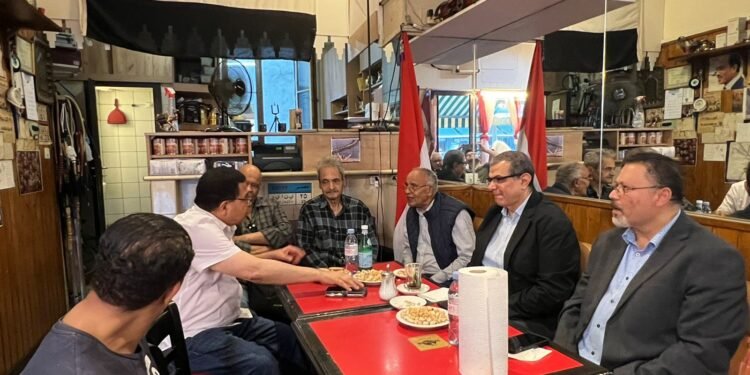 وزير القوي العاملة يلتقي ابناء الجالية المصرية في جنيف