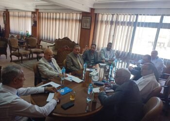 بحضور النائب خالد عيش: هيئة مكتب “عمال مصر” تبحث تنمية اصول “التنظيم العمالي” وتؤكد حرصها للمشاركة في”الحوار الوطني” لتحقيق مكتسبات لملايين العمال