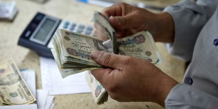 دعم استثنائي بـ 500 جنيه للعمالة الغير منتظمة لمدة 6 شهور .. تابع التفاصيل