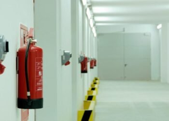 للمصانع والشركات: إجراءات خاصة لحماية المنشآت من حوادث الحريق