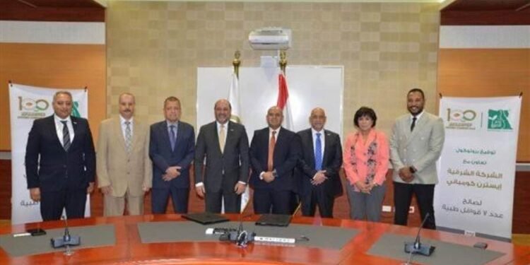 “مصر الخير” والشرقية للدخان يوقعان بروتوكول لتنفيذ 7 قوافل طبية