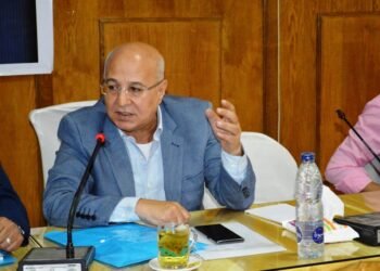 النائب خالد عيش: نعمل علي تدريب وتثقيف العمال والنقابة سباقة في المفاوضة الجماعية وحل مشاكل العمل والعاملين