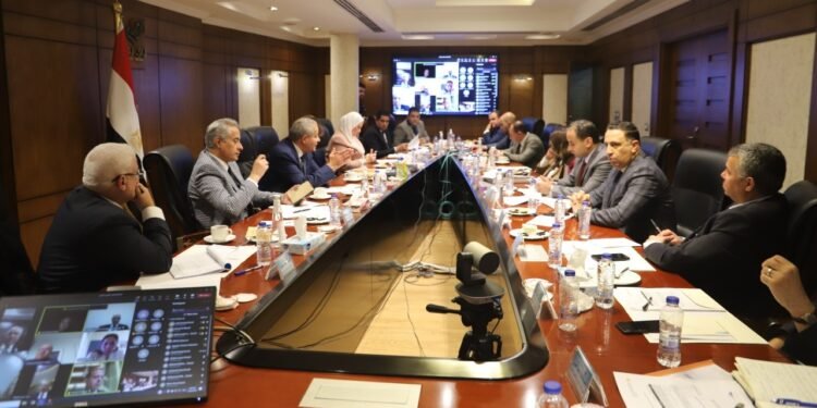 القومي للأجور يرفع الحد الأدنى لأجور عمال القطاع الخاص وإقرار زيادة جديدة بالعلاوة الدورية