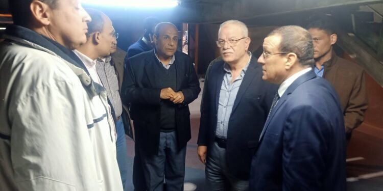 اللواء عصام البديوي يتفقد مصنع سكر أبو قرقاص بمناسبة بدء موسم التوريد