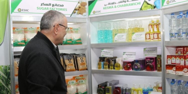 اللواء عصام البديوي يتفقد معرض الشركة المقام بالمؤتمر الدولي العاشر لصناعة السكر