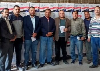 «حياة كريمة» توزع 1000 كرتونة علي العاملين بطنطا للزيوت