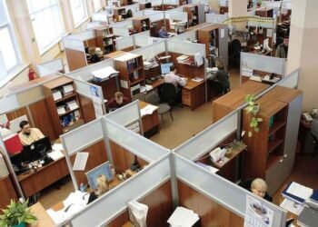 5 طرق تساعدك على إنشاء بيئة عمل قوية تساعد الموظفين على زيادة الإنتاجية