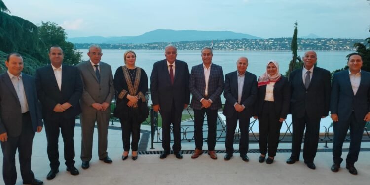 مندوب مصر الدائم لدى الأمم المتحدة يستقبل وزير العمل والوفد العمالي