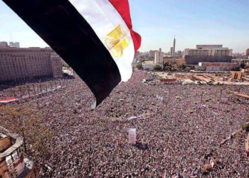 دور عمال مصر في ثورة 30 يونيو وكيف غيروا موازين القوي لصالح الثورة؟ تقرير يوضح