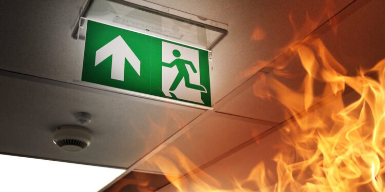 لأصحاب المنشآت: محاذير لتجنب نشوب حرائق داخل بيئة العمل