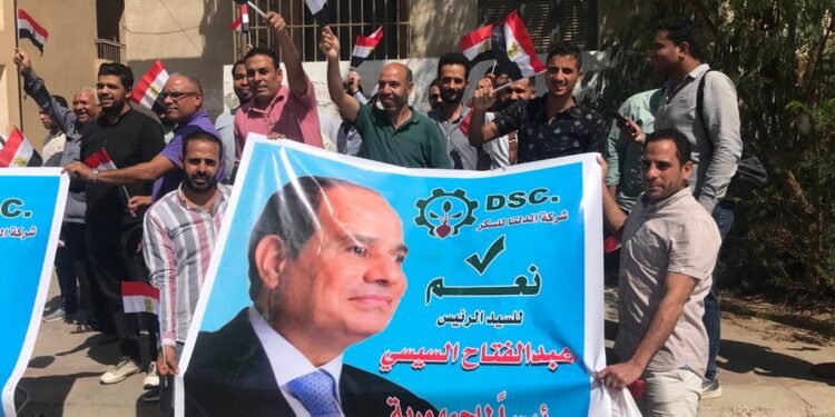 عمال وموظفين “الدلتا للسكر” في مقدمة المؤيدين لانتخابات الرئيس السيسي .. ومسيرات حاشدة لدعم سيادته