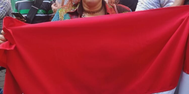 بمشاركة النائب خالد عيش وقيادات النقابة وعمالها وقفة تضامنية مع الشعب الفلسطيني